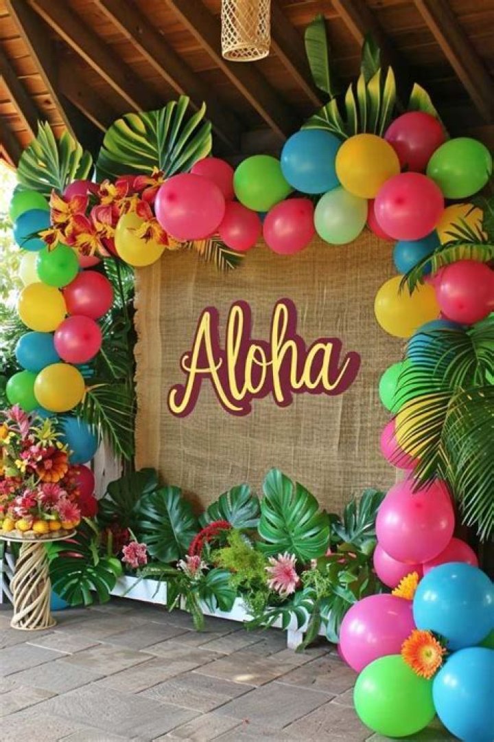 15 Best Hawaiian Theme Party Ideas — Luau Party Ideas