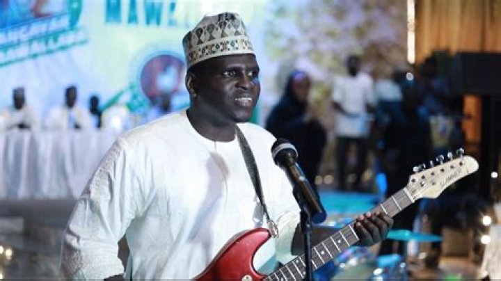 Dauda Rarara Ya Raba Buhuna 1,040 Na Kayan Abinci a Mahaifarsa Da Ke Jihar Katsina