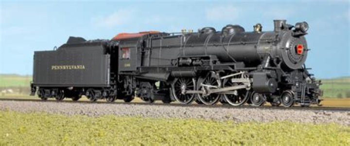HO scale locomotives with smoke units