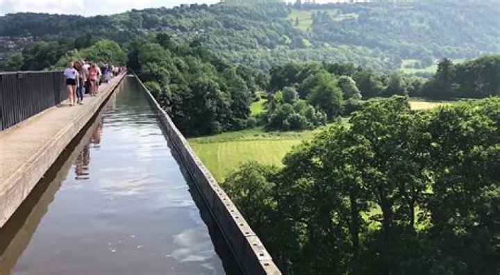 Llangollen Canal, a 4.5-minute boat tour of the engineering marvel
