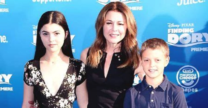 Marshall Coben Wiki, Age, Net Worth 2022, Salary, Wife, Kids, Height