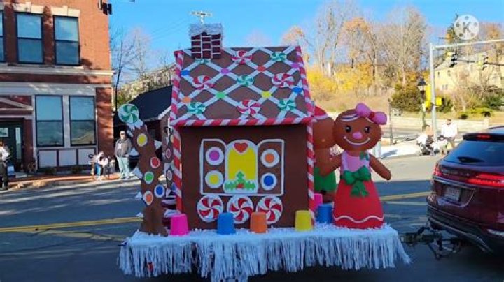 Methuen Santa Parade | Macaroni KID Merrimack Valley