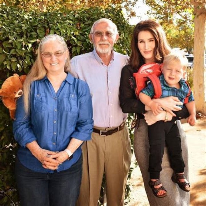 Who is Christine McConnell Husband? Bio | Age & Net Worth 2023 | Mansion