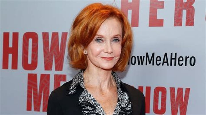 Who is Swoosie Kurtz Husband? Children, Net Worth in 2023, Age Bio