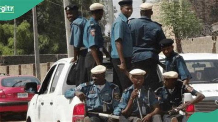 ‘Yan Daudu Sun Farmaki Ofishin Hisbah a Kano Tare da Yin Fashe-Fashe, An Gano Dalili