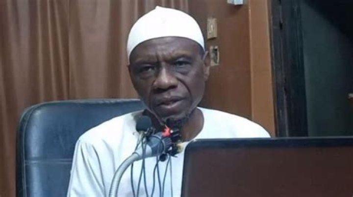 ‘Yan Sanda masu neman ‘na goro’ sun yi wa Direba tunbur, sun bata masa mota a Fatakwal